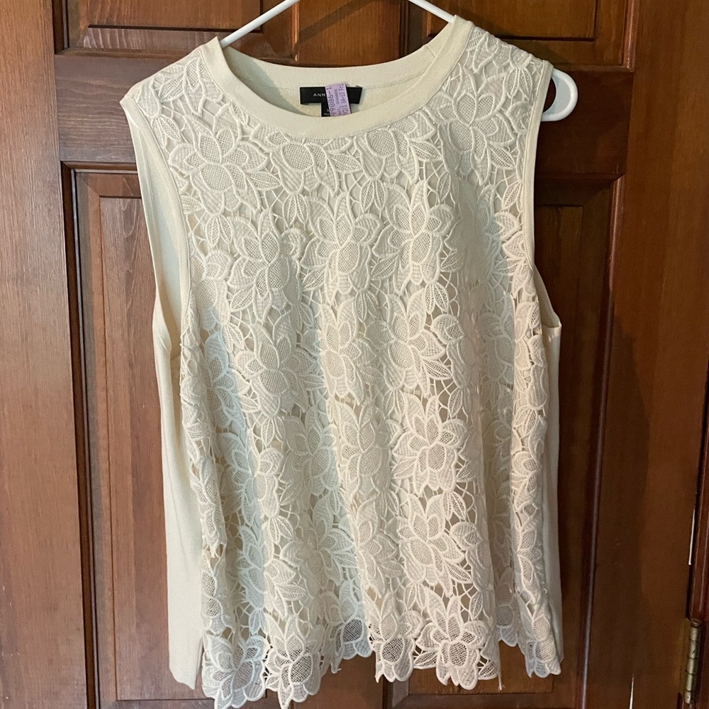 Ann Taylor XL ivory sleeveless sweater with lace